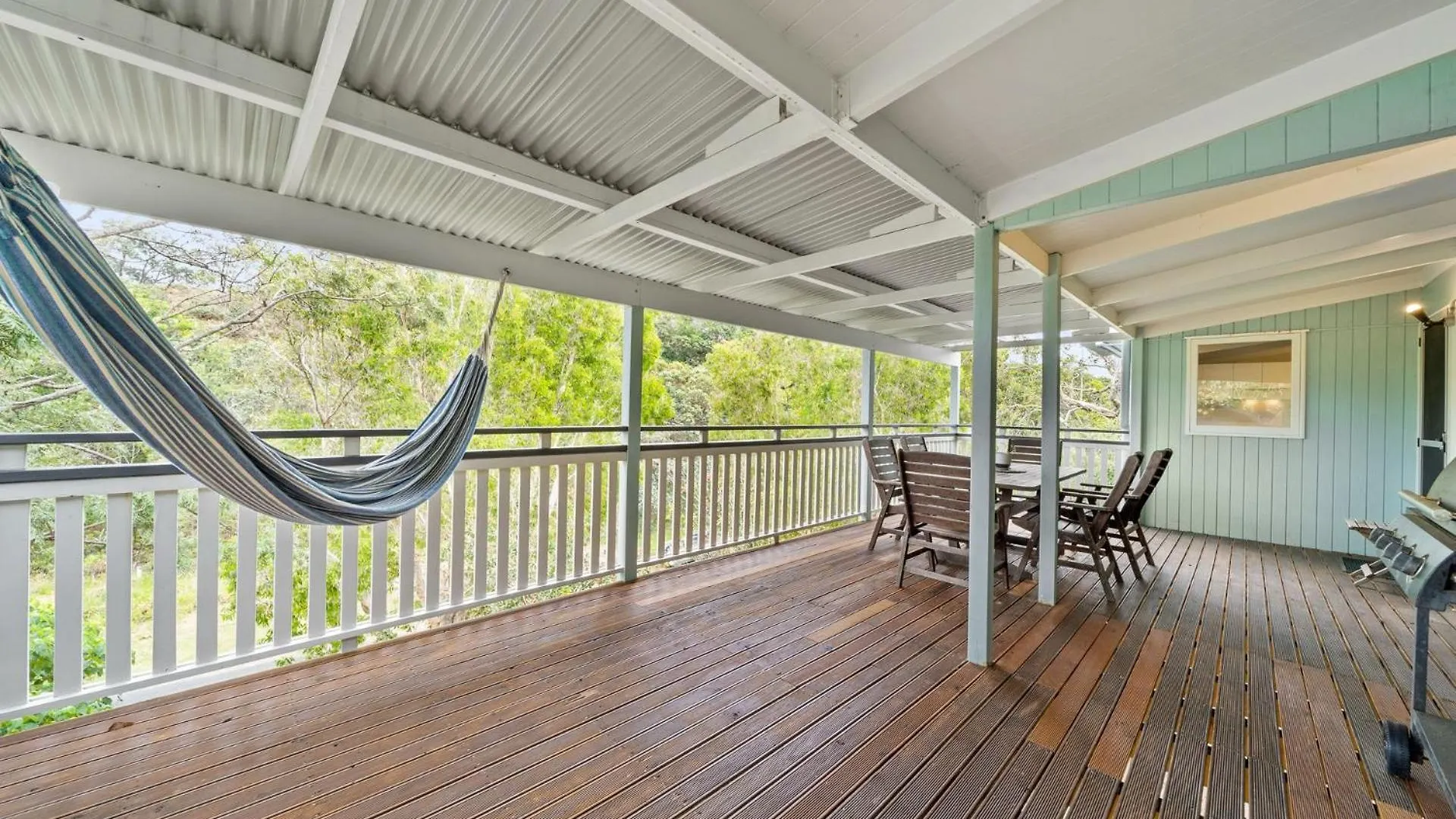 Beach Echoes By Discover Stradbroke Point Lookout Avustralya
